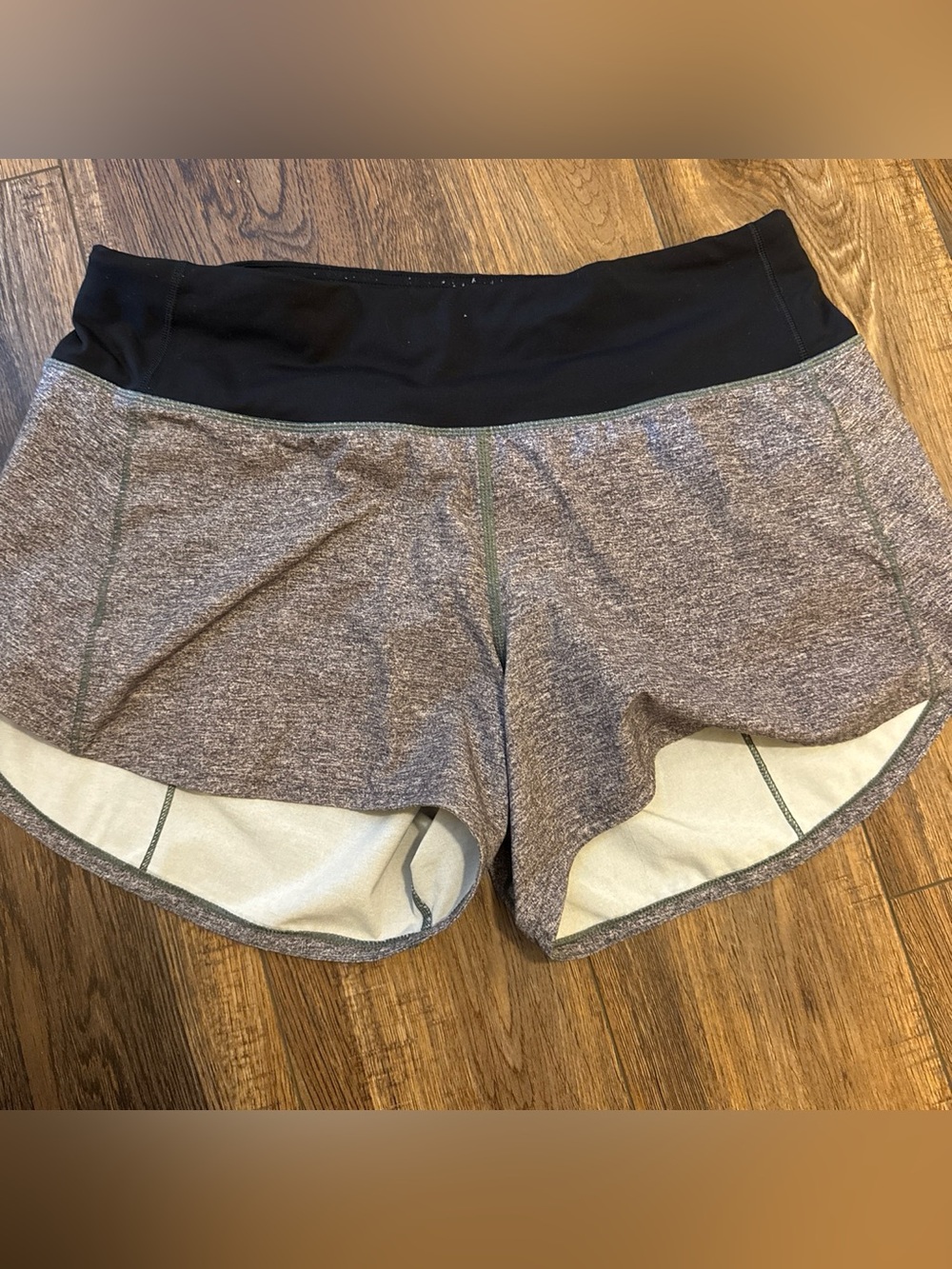 Women's Black Waistband Heather Gray Athletic Shorts Lululemon
